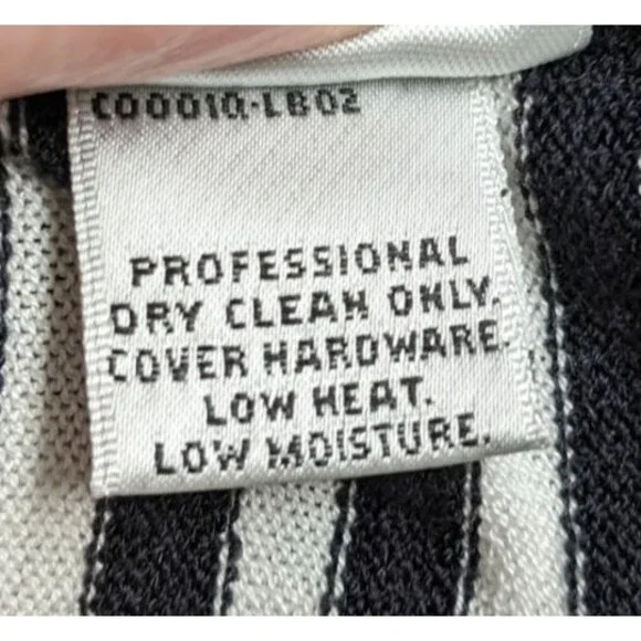 ST. JOHN Sport Black & White Striped Sleeveless Wool/Rayon Blend Knit Top LG - Picture 9 of 9